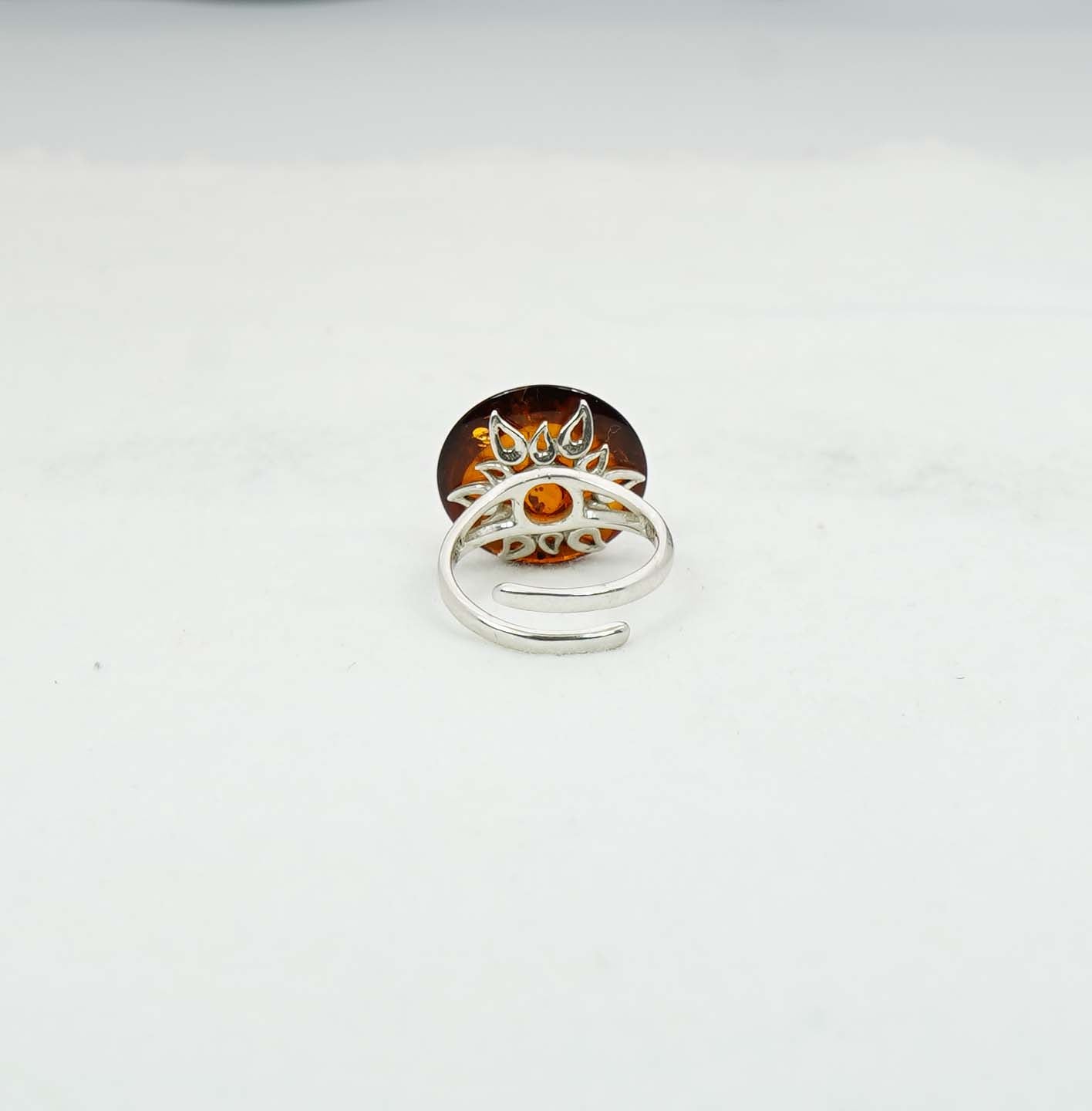 925 Solid Sterling Silver Natural Baltic Amber Ring - 4.6 Grams