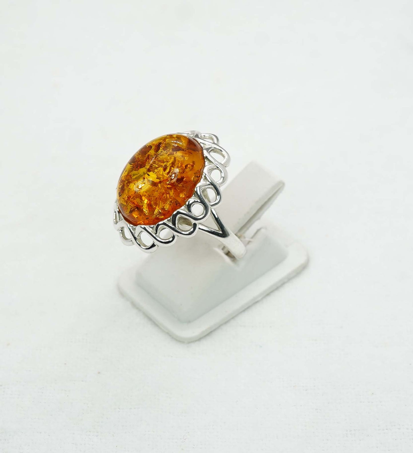 925 Solid Sterling Silver Natural Baltic Amber Ring - 4.2 Grams
