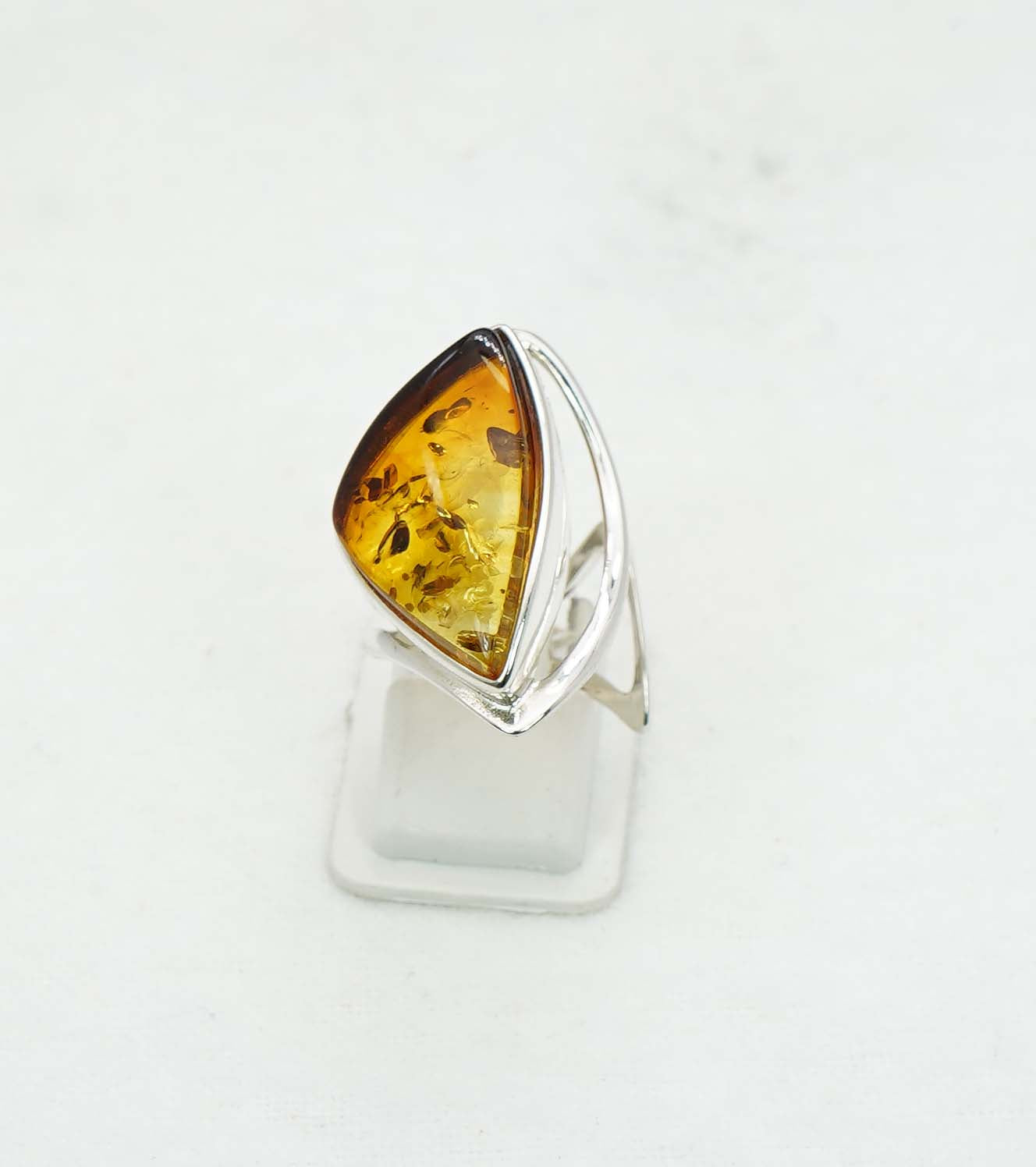 925 Solid Sterling Silver Natural Baltic Amber Ring - 6.4 Grams