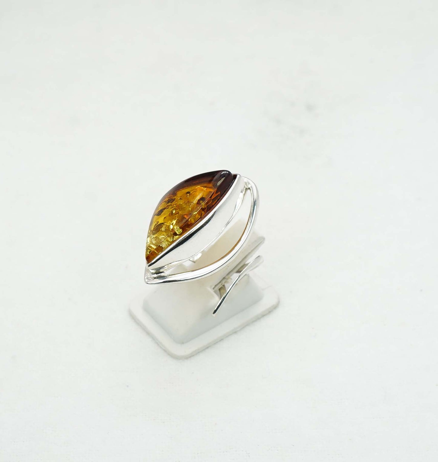 925 Solid Sterling Silver Natural Baltic Amber Ring - 6.4 Grams