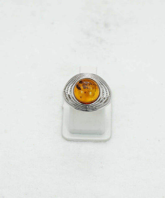 925 Solid Sterling Silver Natural Baltic Amber Ring - 3.6 Grams