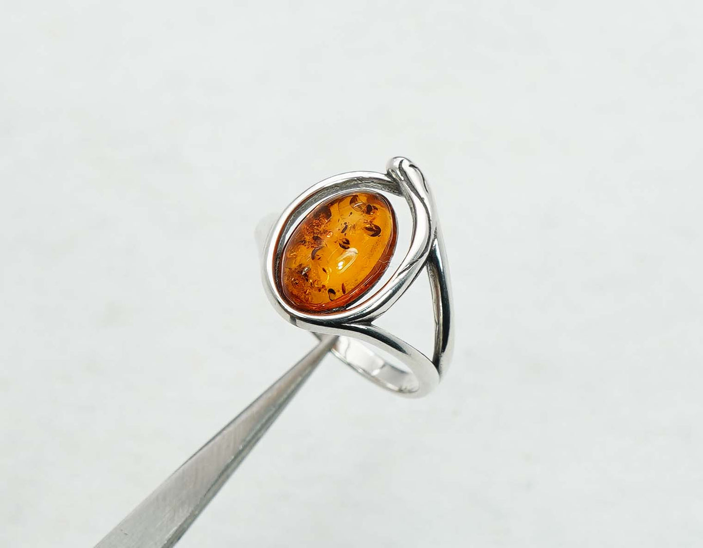 925 Solid Sterling Silver Natural Baltic Amber Ring - 3.6 Grams