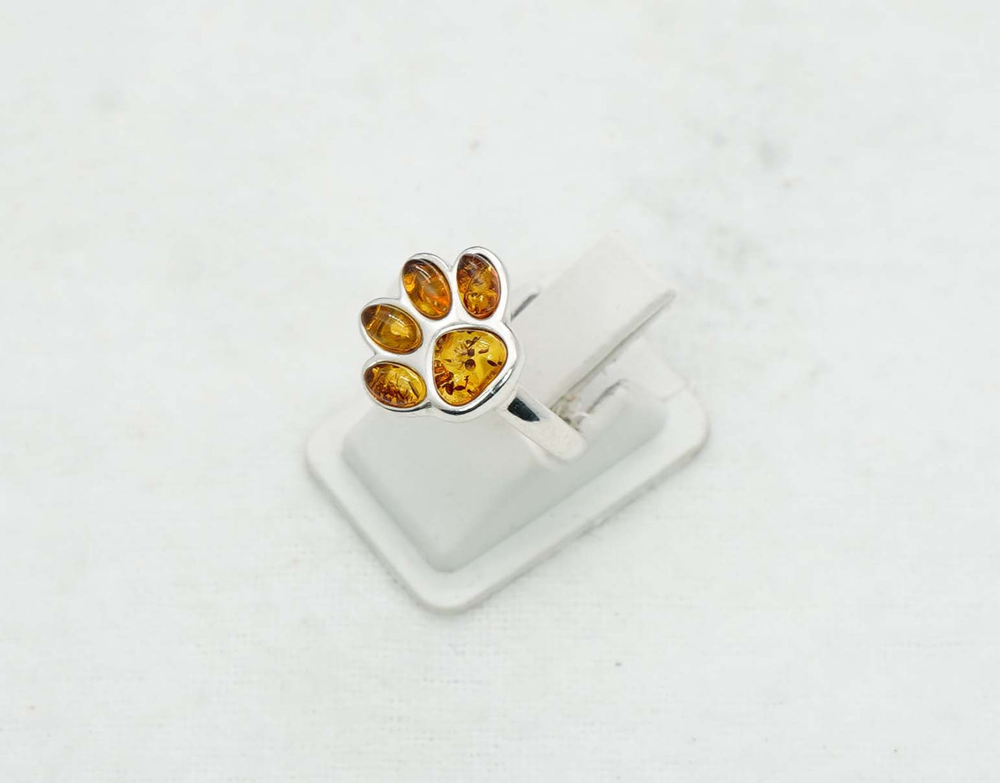 925 Solid Sterling Silver Natural Baltic Amber Ring - 3.2 Grams