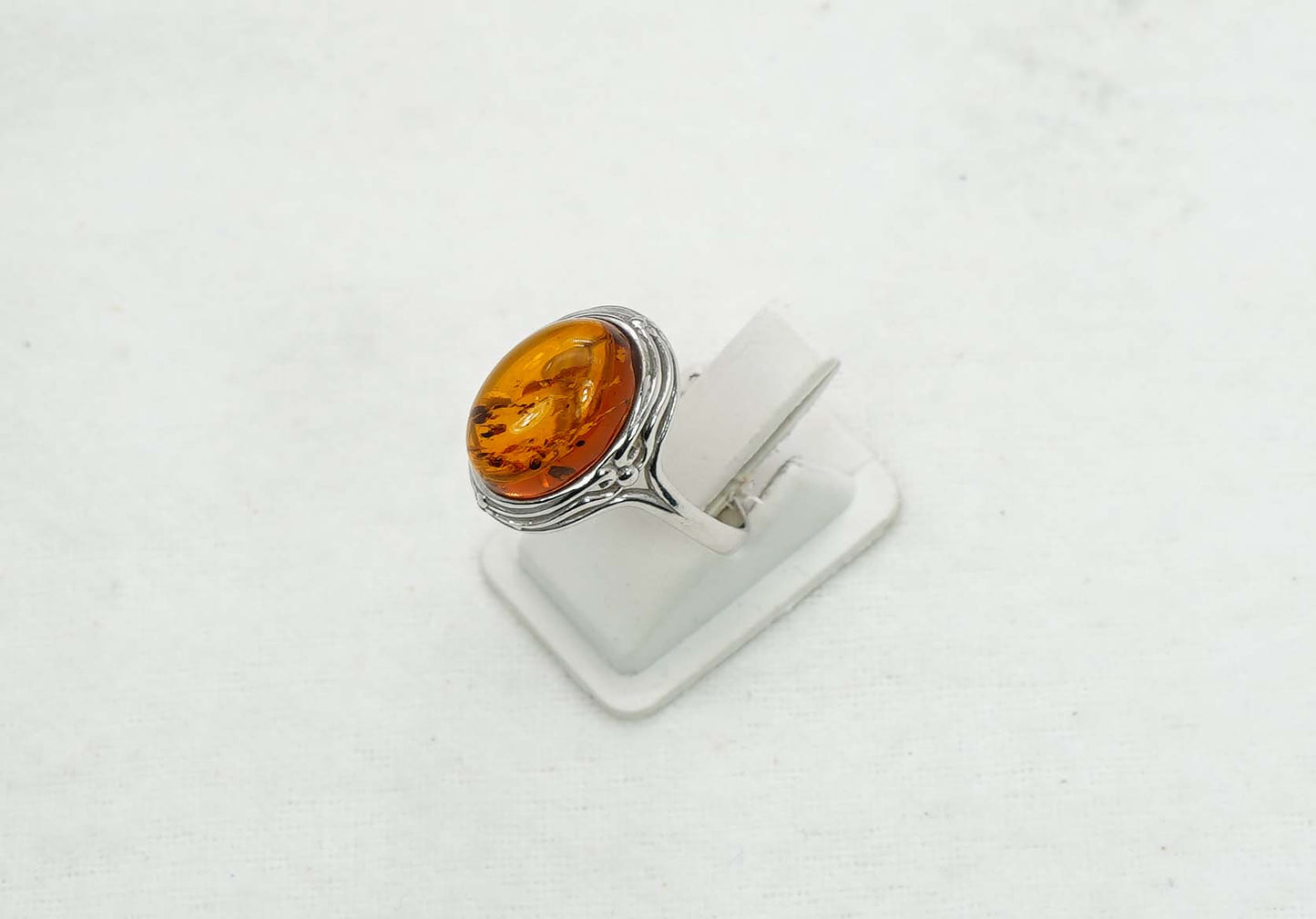 925 Solid Sterling Silver Natural Baltic Amber Ring - 3.1 Grams