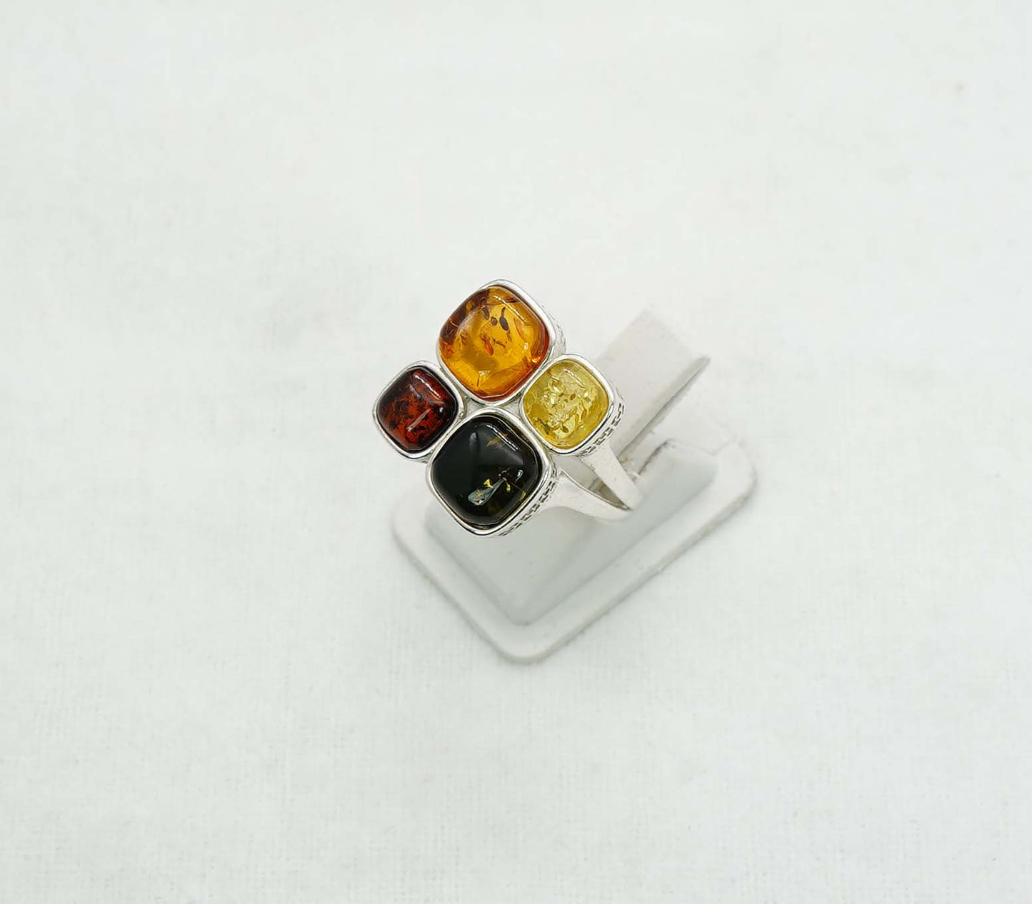 925 Solid Sterling Silver Natural Baltic Amber Ring - 5.1 Grams