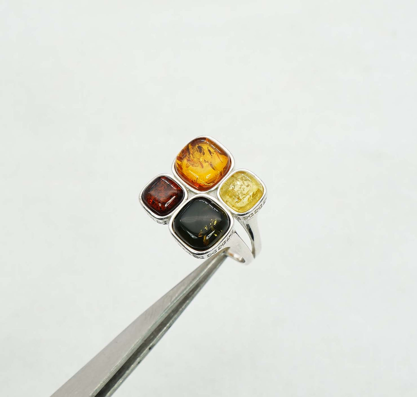 925 Solid Sterling Silver Natural Baltic Amber Ring - 5.1 Grams