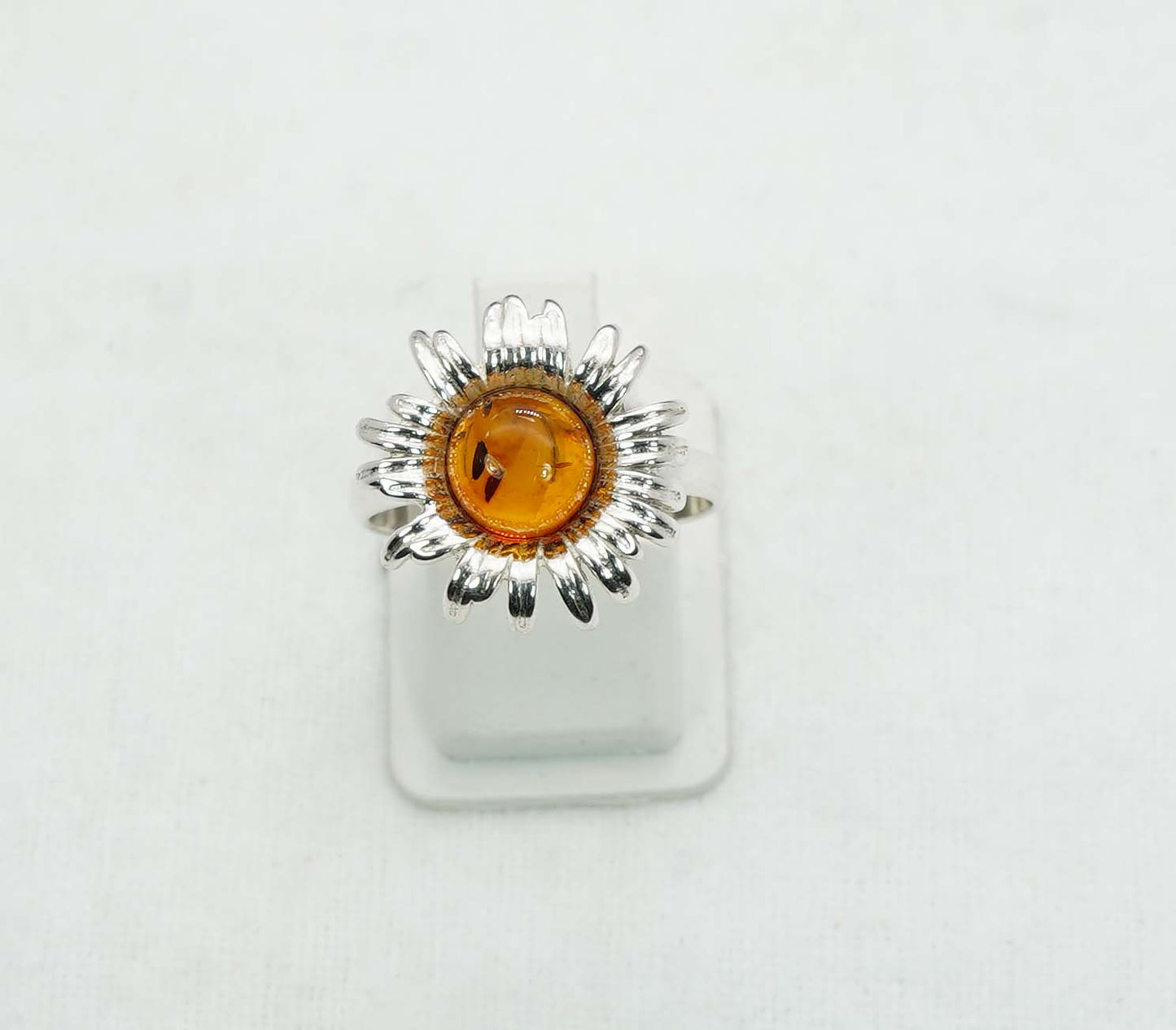 925 Solid Sterling Silver Natural Baltic Amber Ring - 4.2 Grams