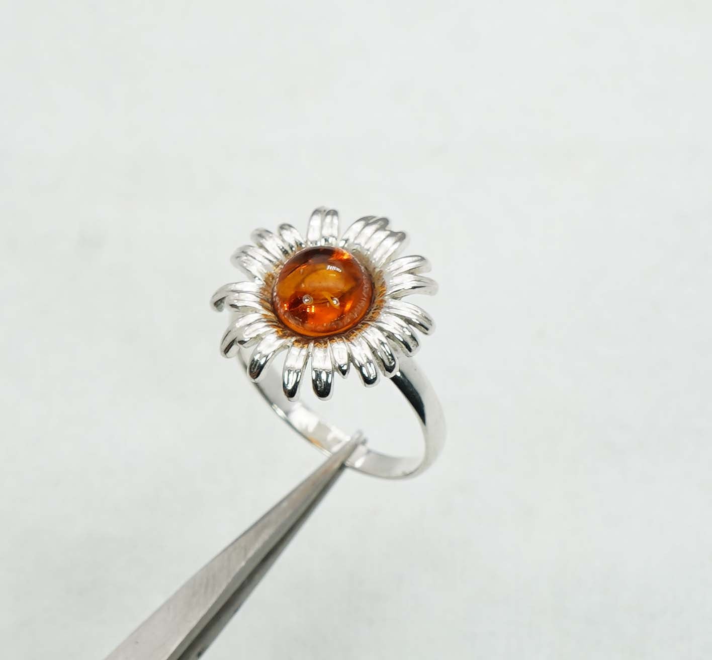 925 Solid Sterling Silver Natural Baltic Amber Ring - 4.2 Grams
