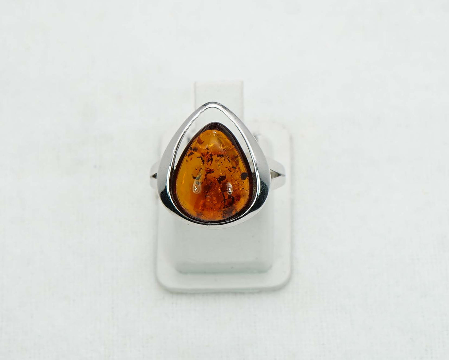 925 Solid Sterling Silver Natural Baltic Amber Ring - 2.7 Grams