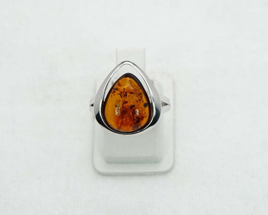 925 Solid Sterling Silver Natural Baltic Amber Ring - 2.7 Grams