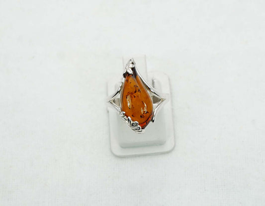 925 Solid Sterling Silver Natural Baltic Amber Ring - 3.3 Grams