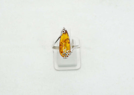 925 Solid Sterling Silver Natural Baltic Amber Ring - 2.6 Grams
