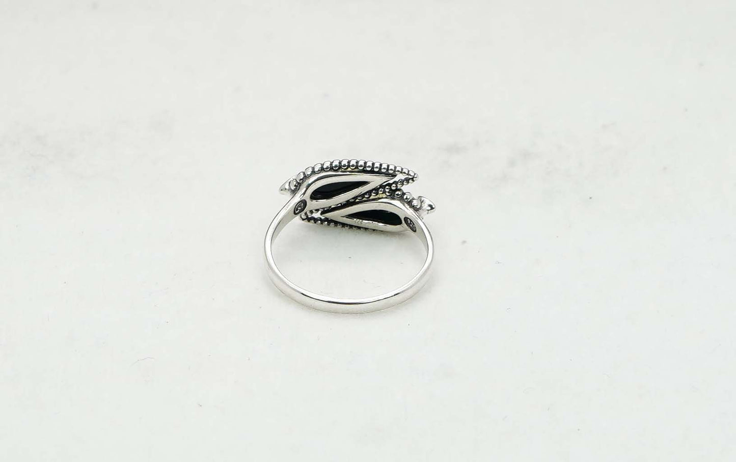 925 Solid Sterling Silver Natural Baltic Amber Ring - 3 Grams