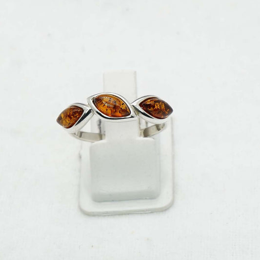 925 Solid Sterling Silver Natural Baltic Amber Ring- 2.6 Grams