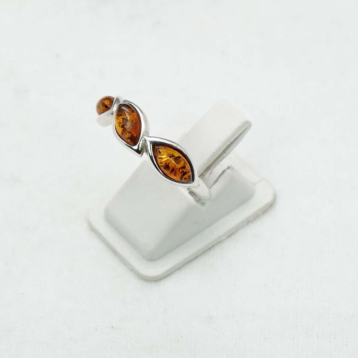925 Solid Sterling Silver Natural Baltic Amber Ring- 2.6 Grams