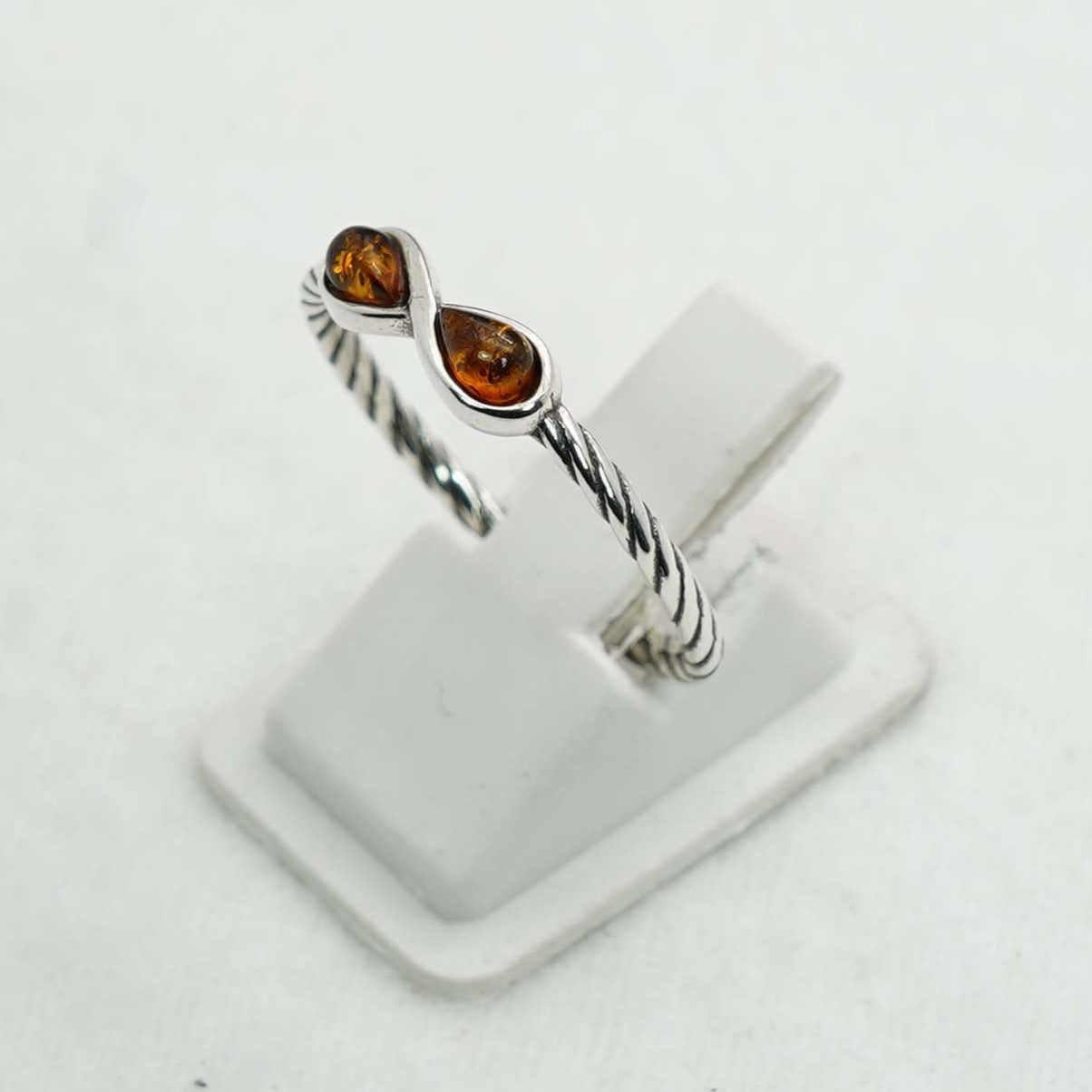 925 Solid Sterling Silver Natural Baltic Amber Ring- 1.7 Grams