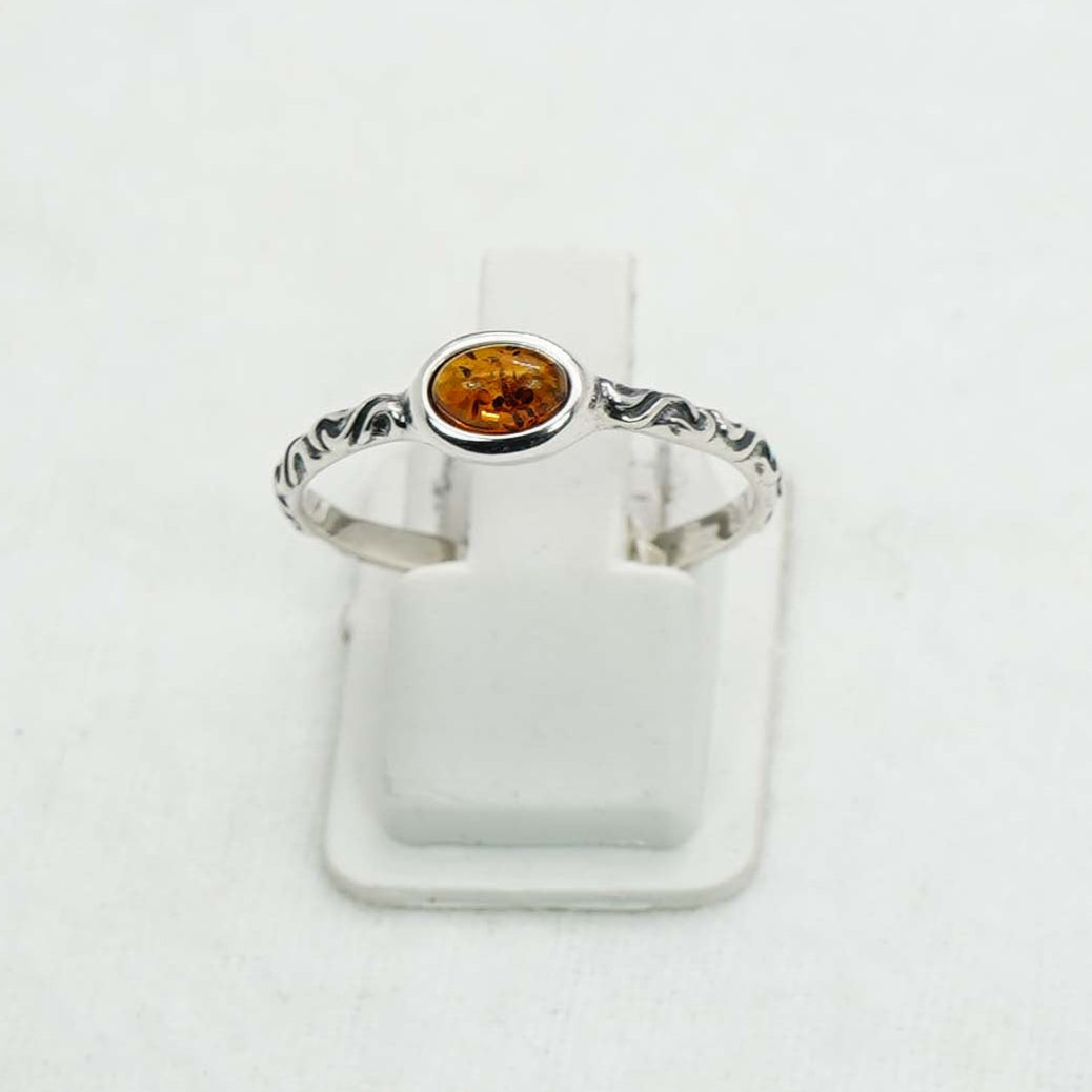 925 Solid Sterling Silver Natural Baltic Amber Ring- 1.9 Grams