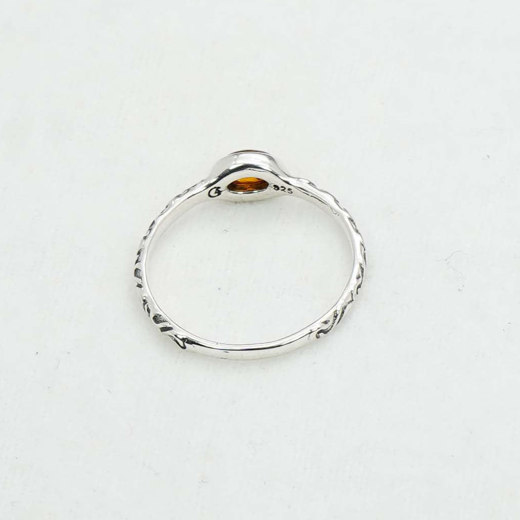 925 Solid Sterling Silver Natural Baltic Amber Ring- 1.9 Grams