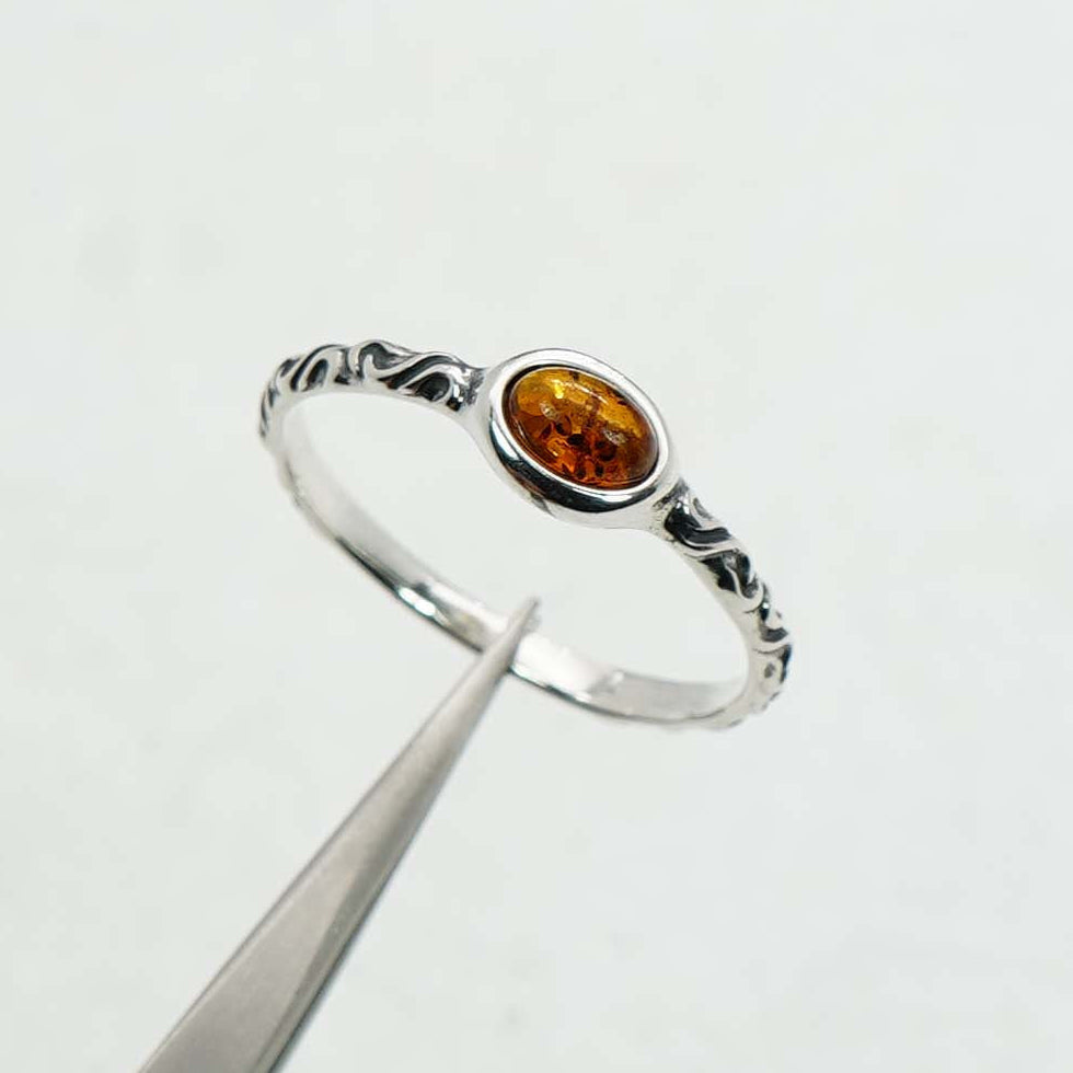 925 Solid Sterling Silver Natural Baltic Amber Ring- 1.9 Grams