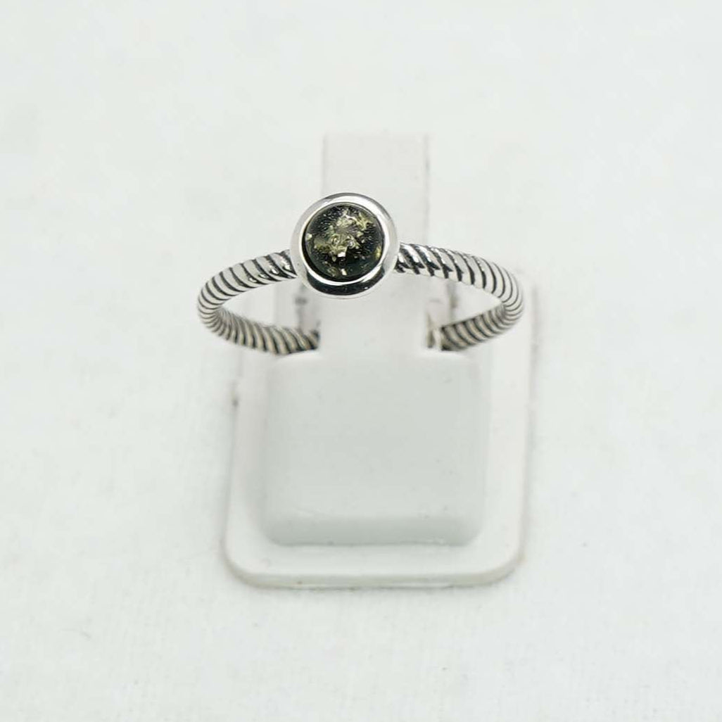 925 Solid Sterling Silver Natural Green Baltic Amber Ring - 2.2 Grams