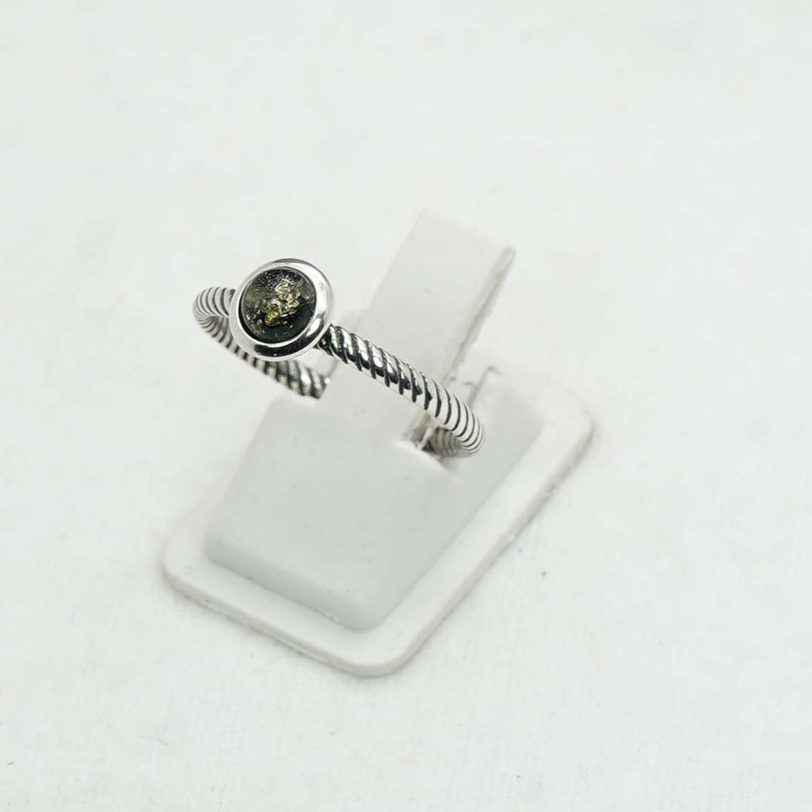 925 Solid Sterling Silver Natural Green Baltic Amber Ring - 2.2 Grams