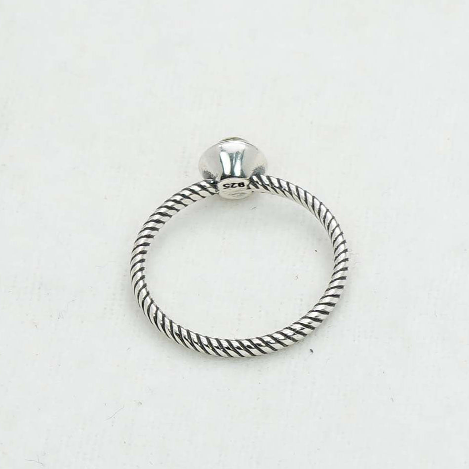 925 Solid Sterling Silver Natural Green Baltic Amber Ring - 2.2 Grams