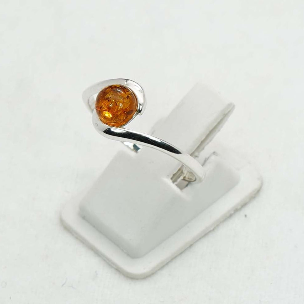 925 Solid Sterling Silver Natural Baltic Amber Ring-1.8 Grams