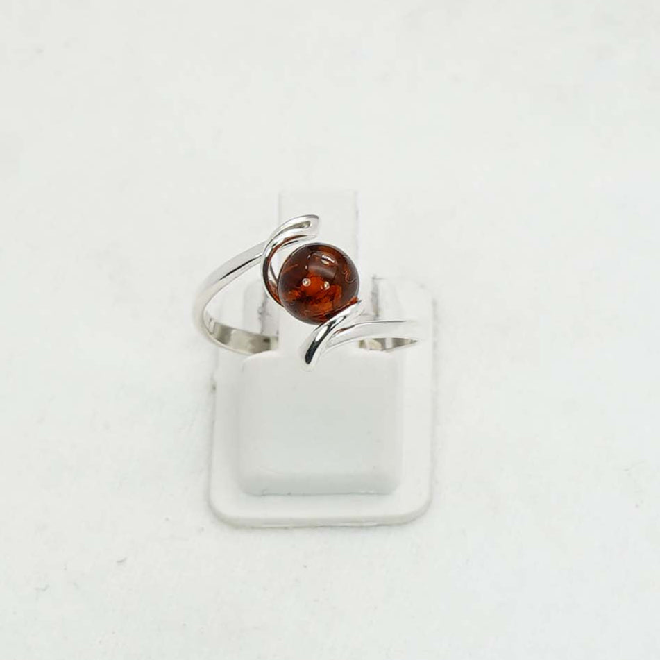 925 Solid Sterling Silver Natural Baltic Amber Ring - 2 Grams