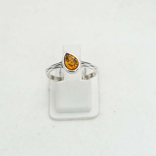 925 Solid Sterling Silver Natural Baltic Amber Ring- 2 Grams