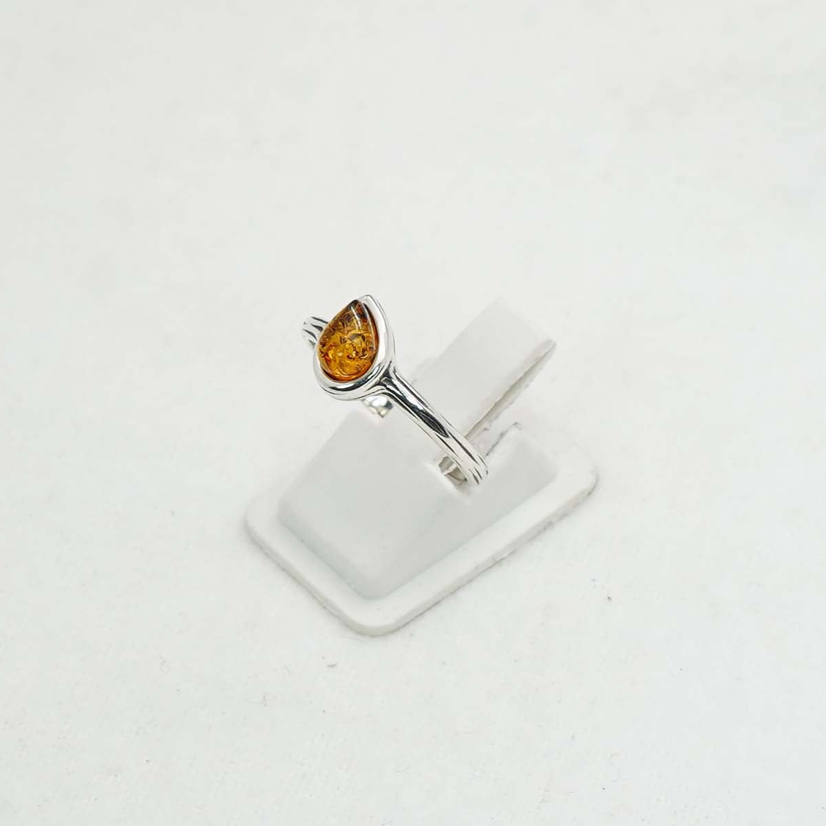 925 Solid Sterling Silver Natural Baltic Amber Ring- 2 Grams