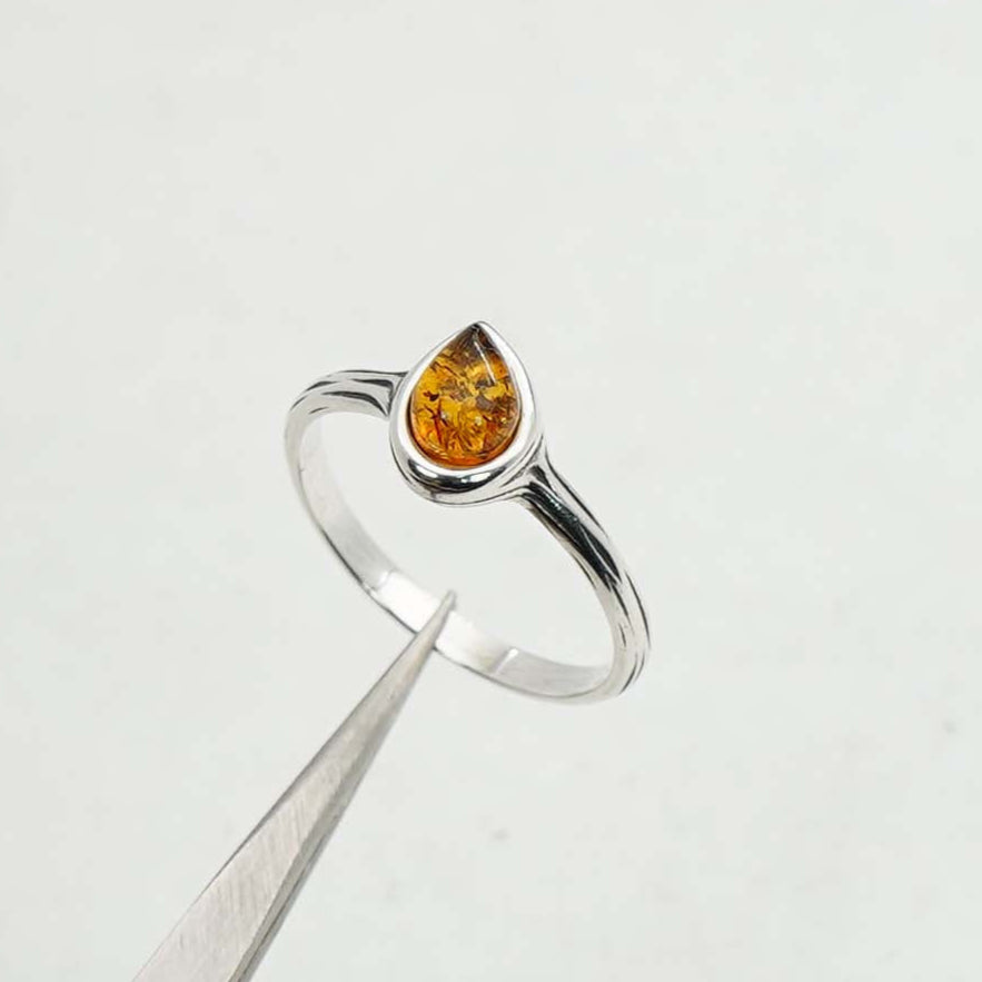 925 Solid Sterling Silver Natural Baltic Amber Ring- 2 Grams