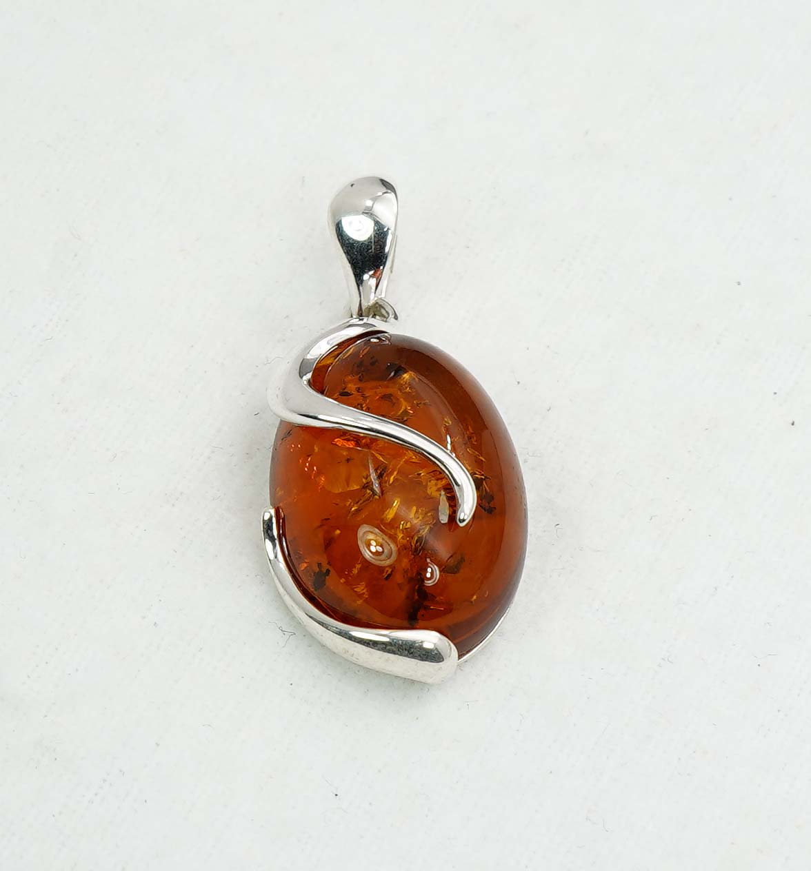 925 Solid Sterling Silver Natural Baltic Amber Pendant - 6.9 Gram