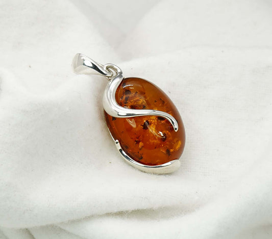 925 Solid Sterling Silver Natural Baltic Amber Pendant - 6.9 Gram