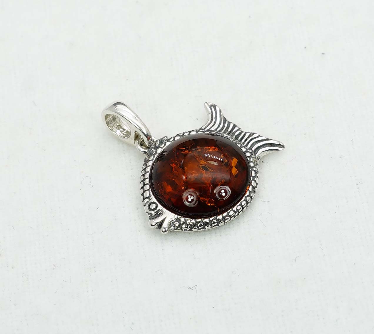 925 Solid Sterling Silver Natural Baltic Amber Pendant - 6.9 Gram