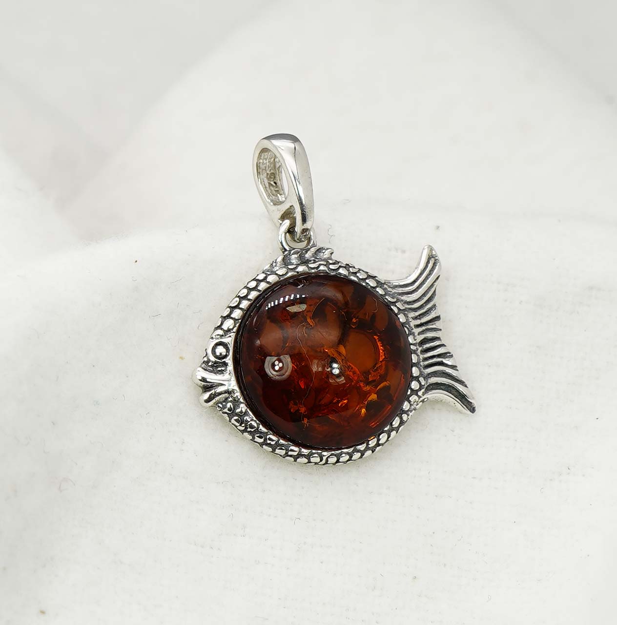 925 Solid Sterling Silver Natural Baltic Amber Pendant - 6.9 Gram