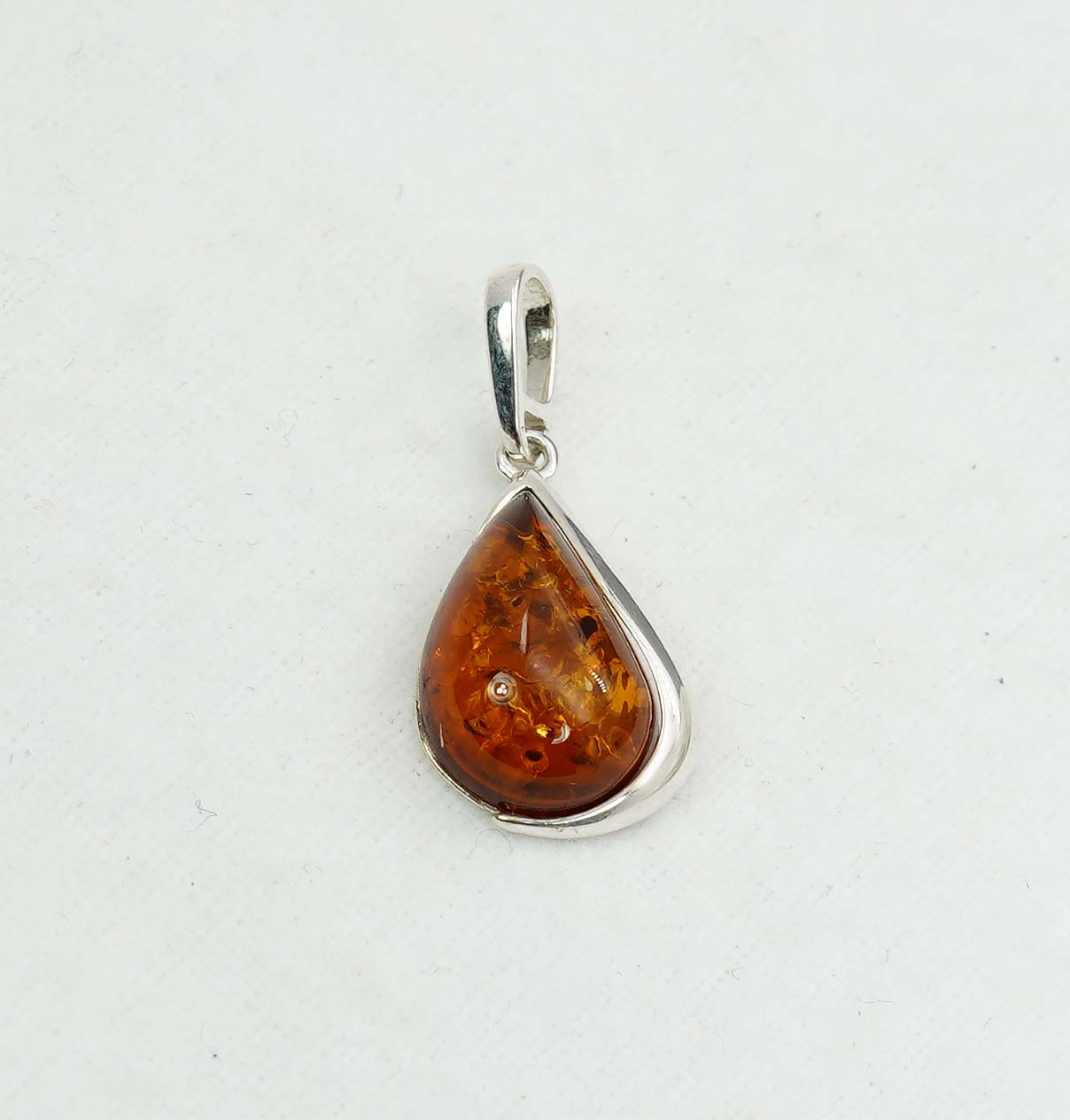 925 Solid Sterling Silver Natural Baltic Amber Pendant - 2.2 Gram