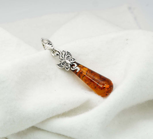 925 Solid Sterling Silver Natural Baltic Amber Pendant - 4.6 Gram