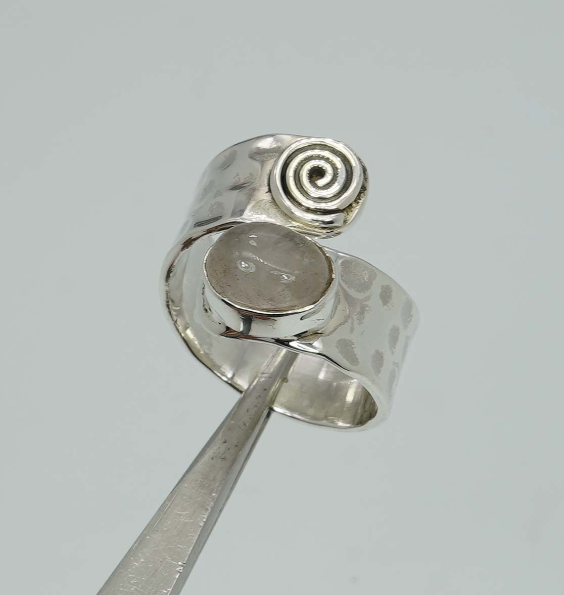 925 Sterling Silver Hammered Adjustable Ring - 7.8 Grams