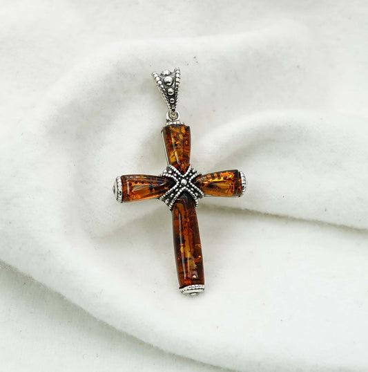 925 Solid Sterling Silver Natural Baltic Amber Pendant - 4.6 Gram