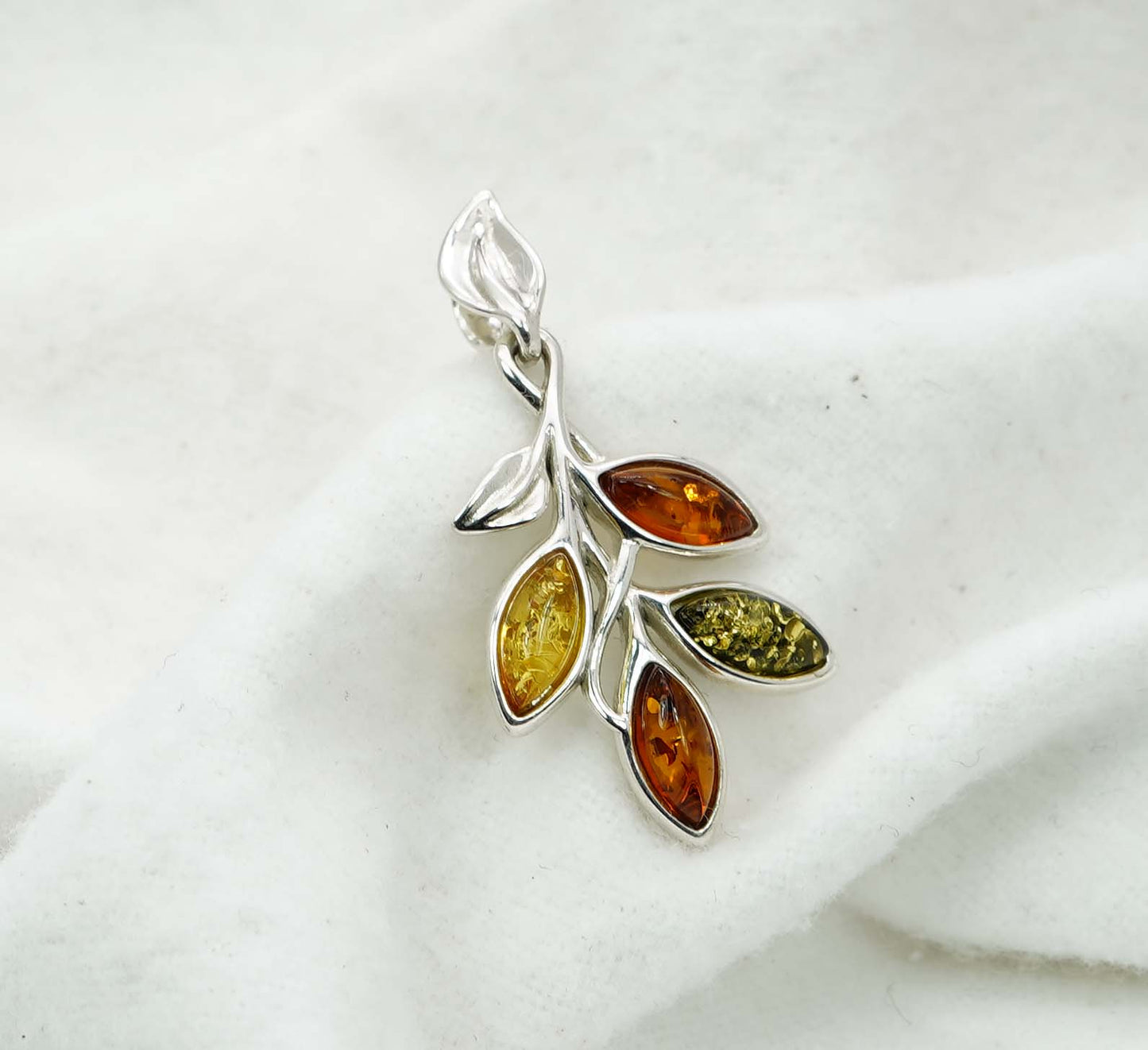925 Solid Sterling Silver Natural Baltic Amber Pendant - 3.5 Gram