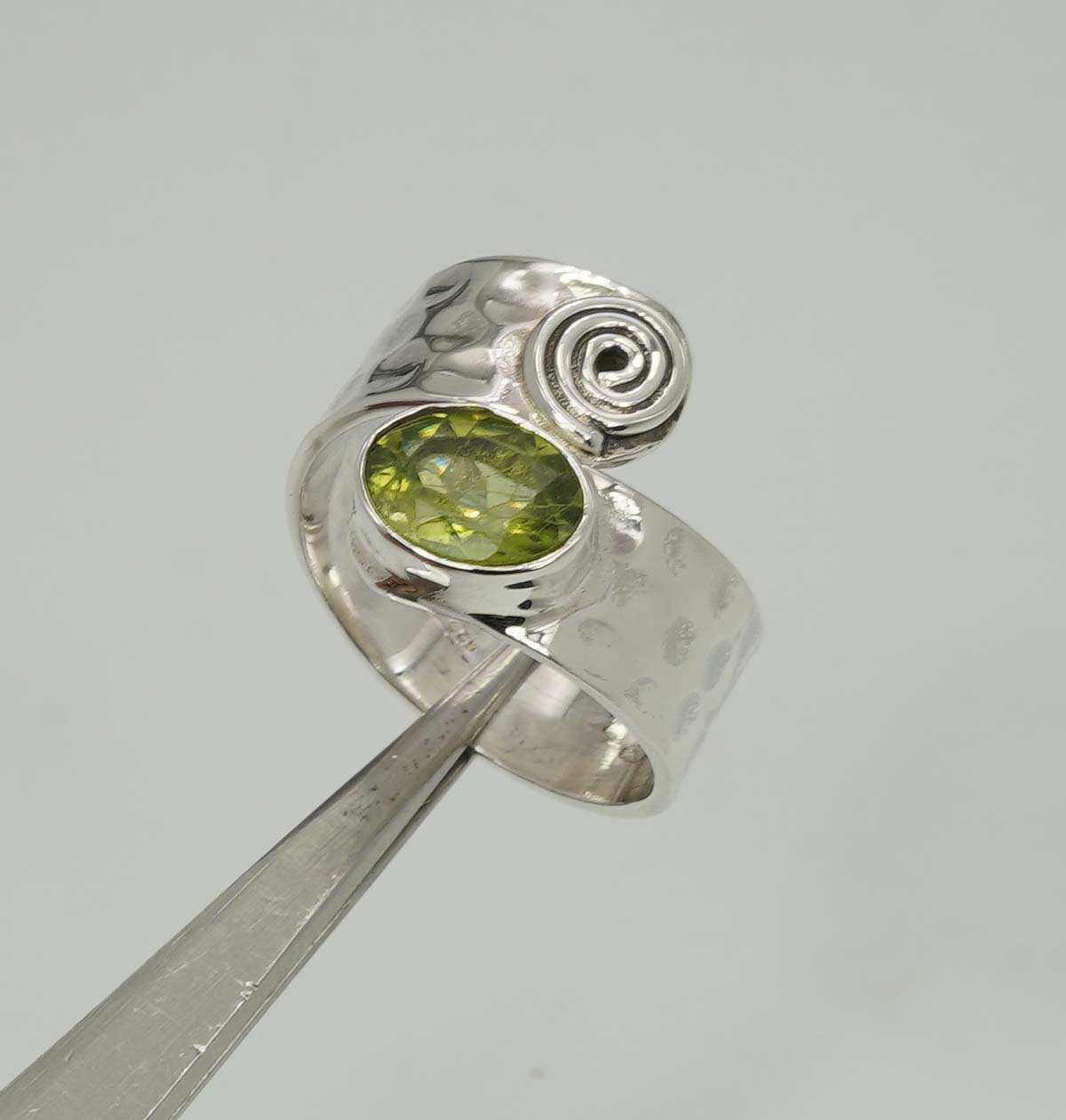 925 Sterling Silver Hammered Adjustable Ring - 7.8 Grams