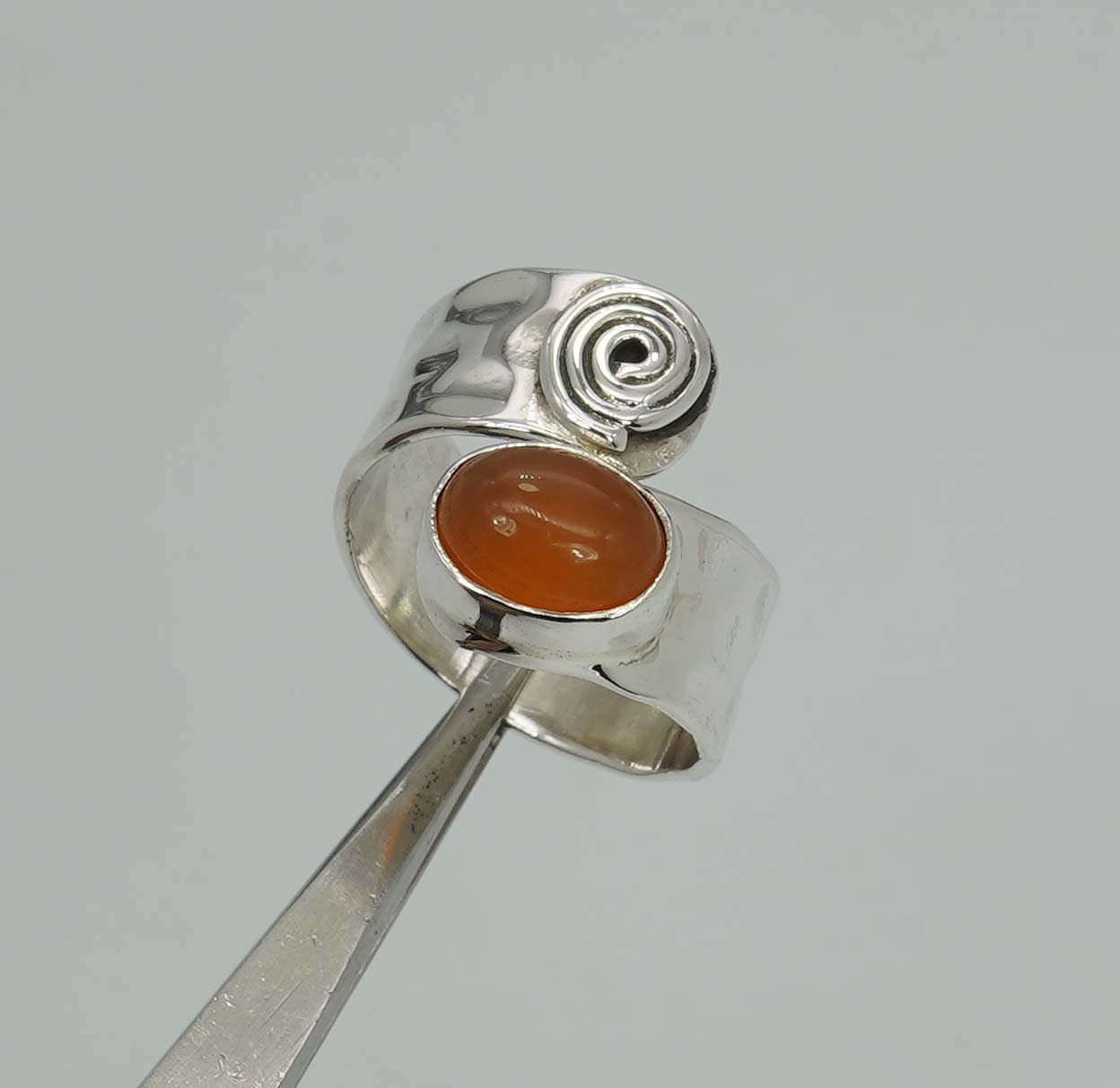 925 Sterling Silver Hammered Adjustable Ring - 7.8 Grams