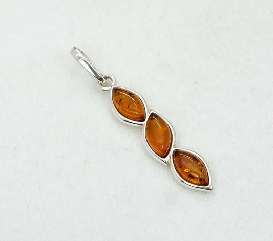 925 Solid Sterling Silver Natural Baltic Amber Pendant 2.2 Gram