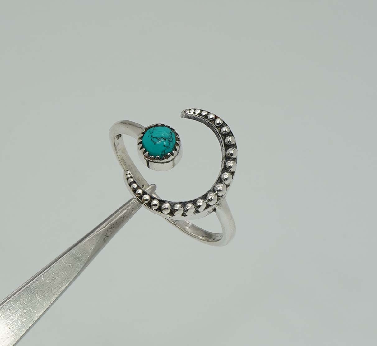 925 Sterling Silver Moon Style Ring - 3 Grams