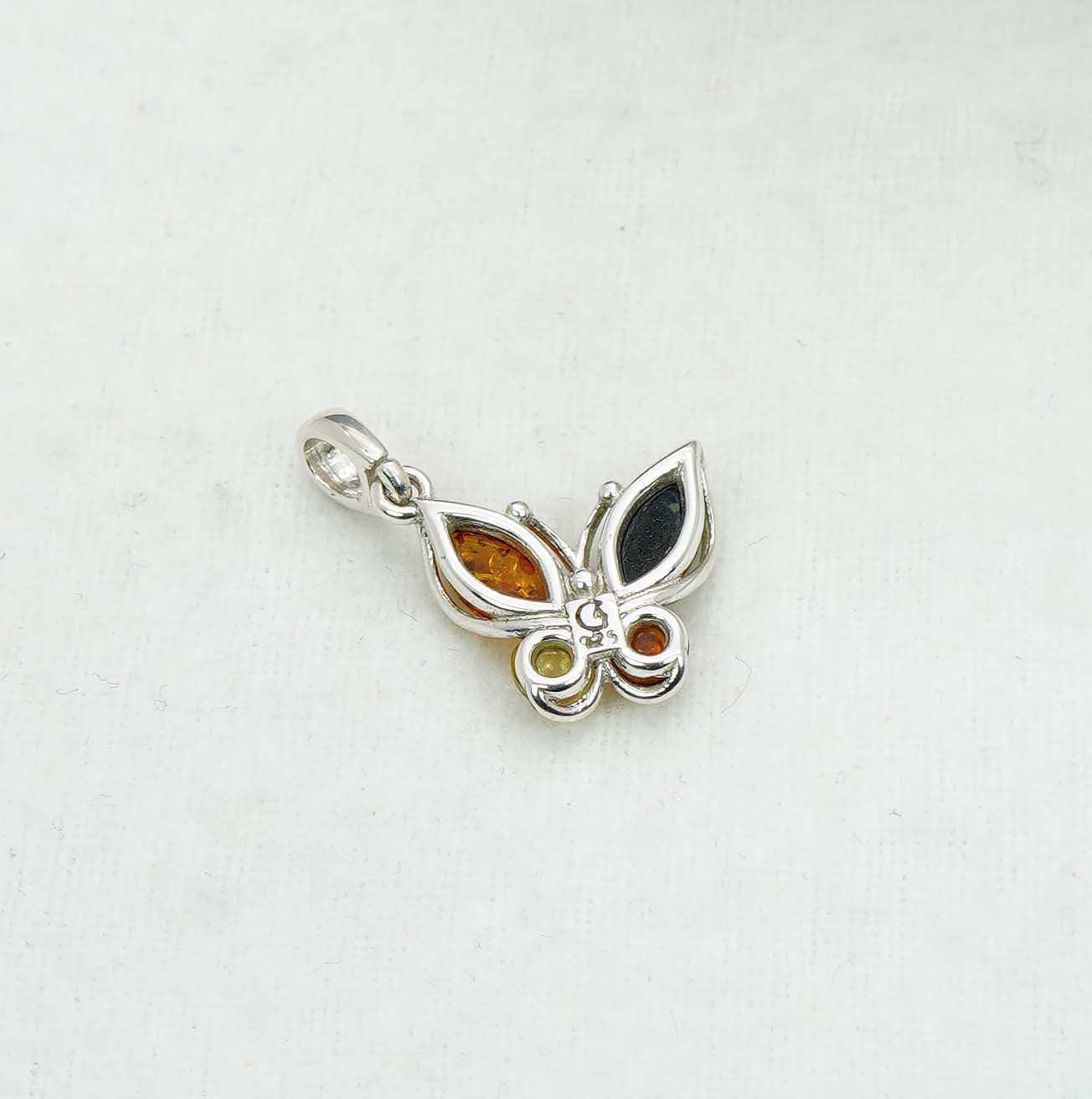 925 Solid Sterling Silver Natural Baltic Amber Pendant -2 Gram