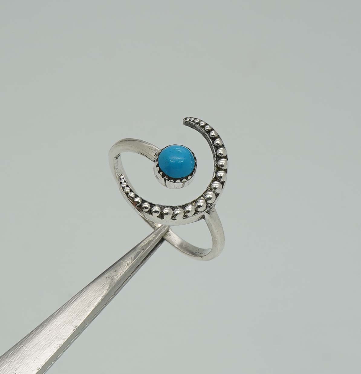 925 Sterling Silver Moon Style Ring - 3 Grams