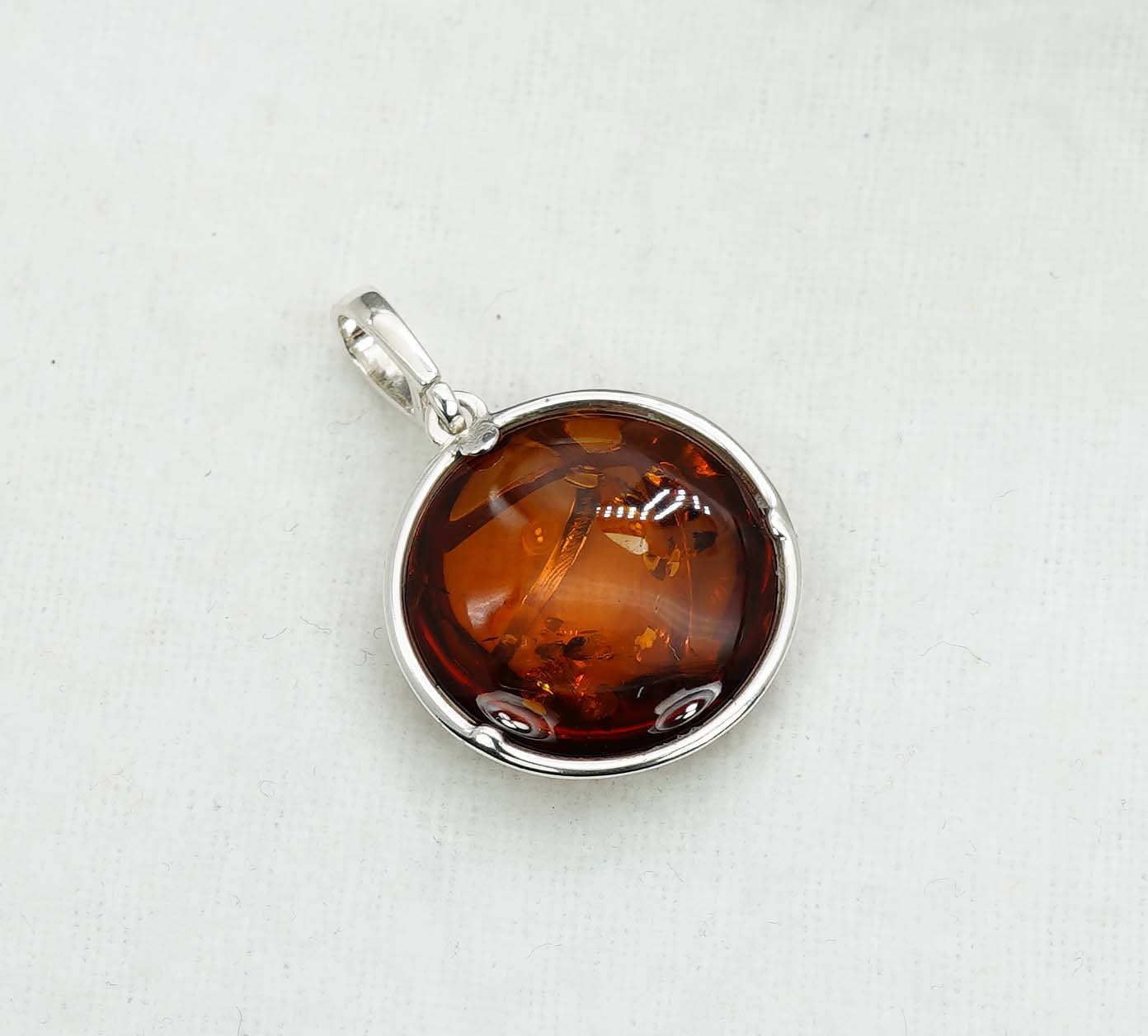 925 Solid Sterling Silver Natural Baltic Amber Pendant -2.6 Gram