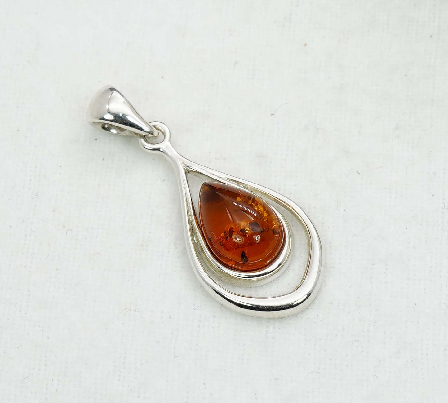 925 Solid Sterling Silver Natural Baltic Amber Pendant 3.9 Gram