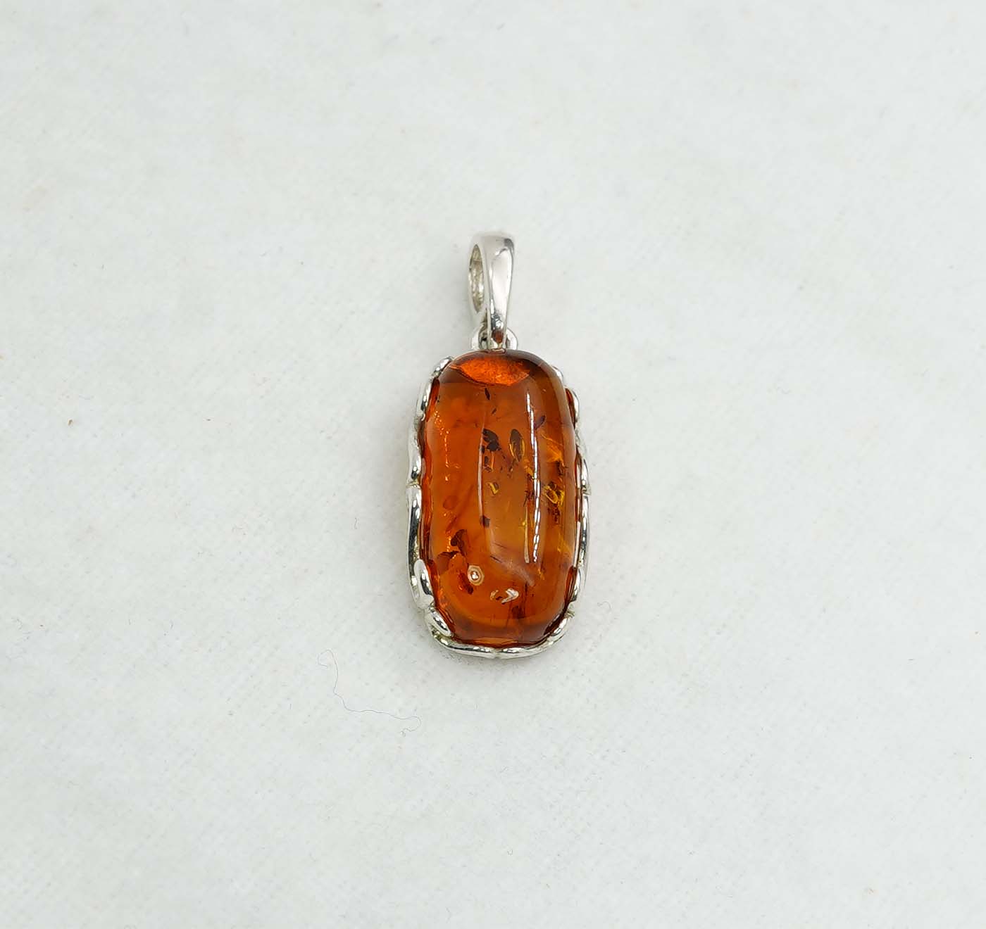 925 Solid Sterling Silver Natural Baltic Amber Pendant 2.3 Gram