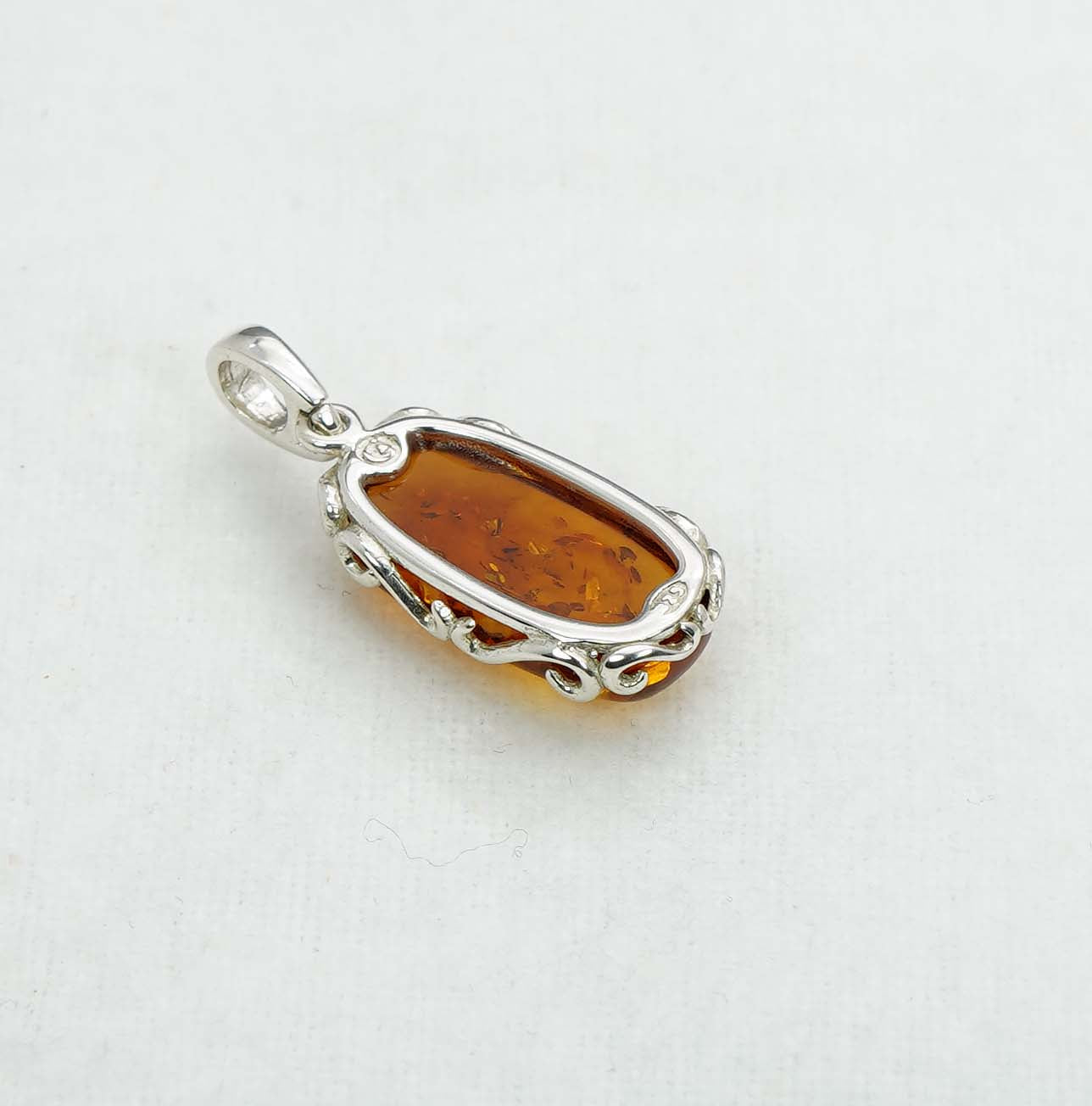 925 Solid Sterling Silver Natural Baltic Amber Pendant 2.3 Gram